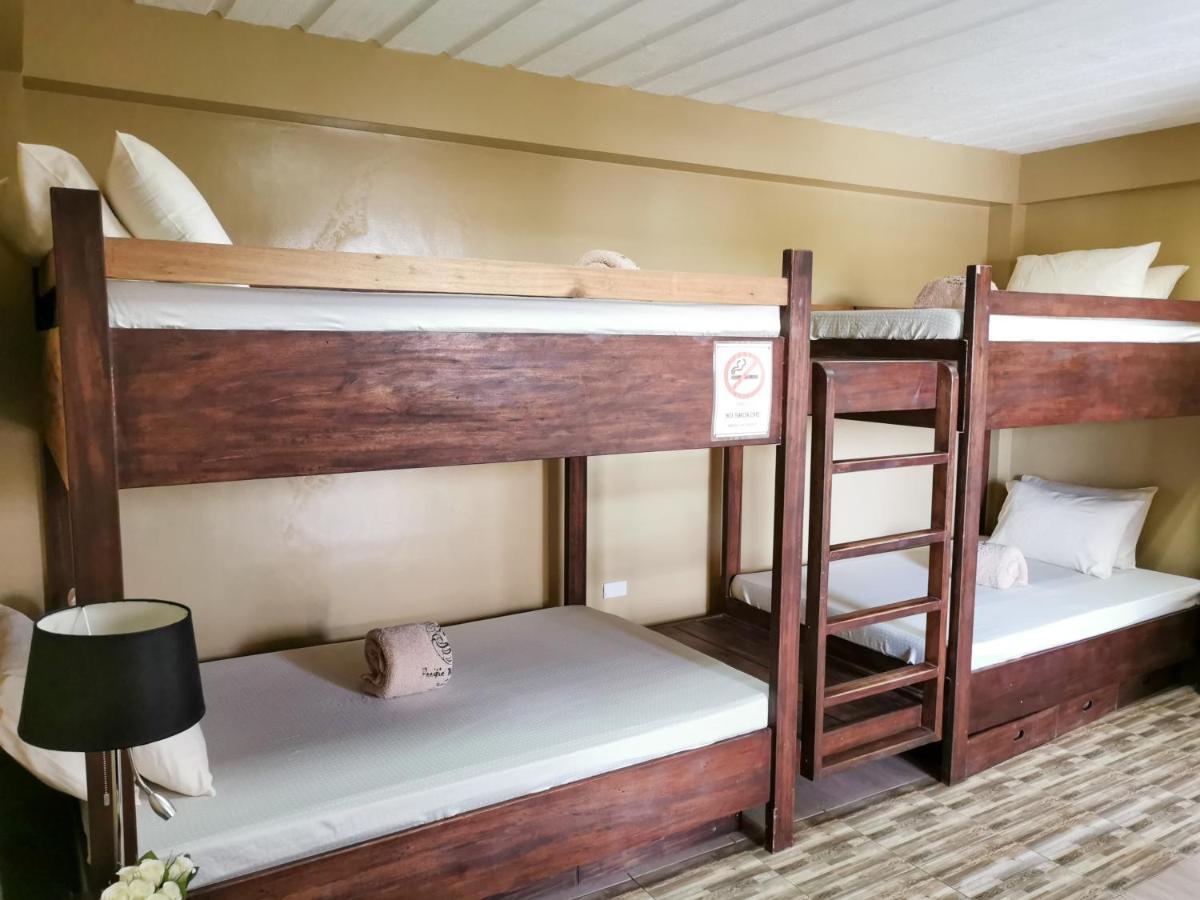 Pacific Waves Inn バレル エクステリア 写真