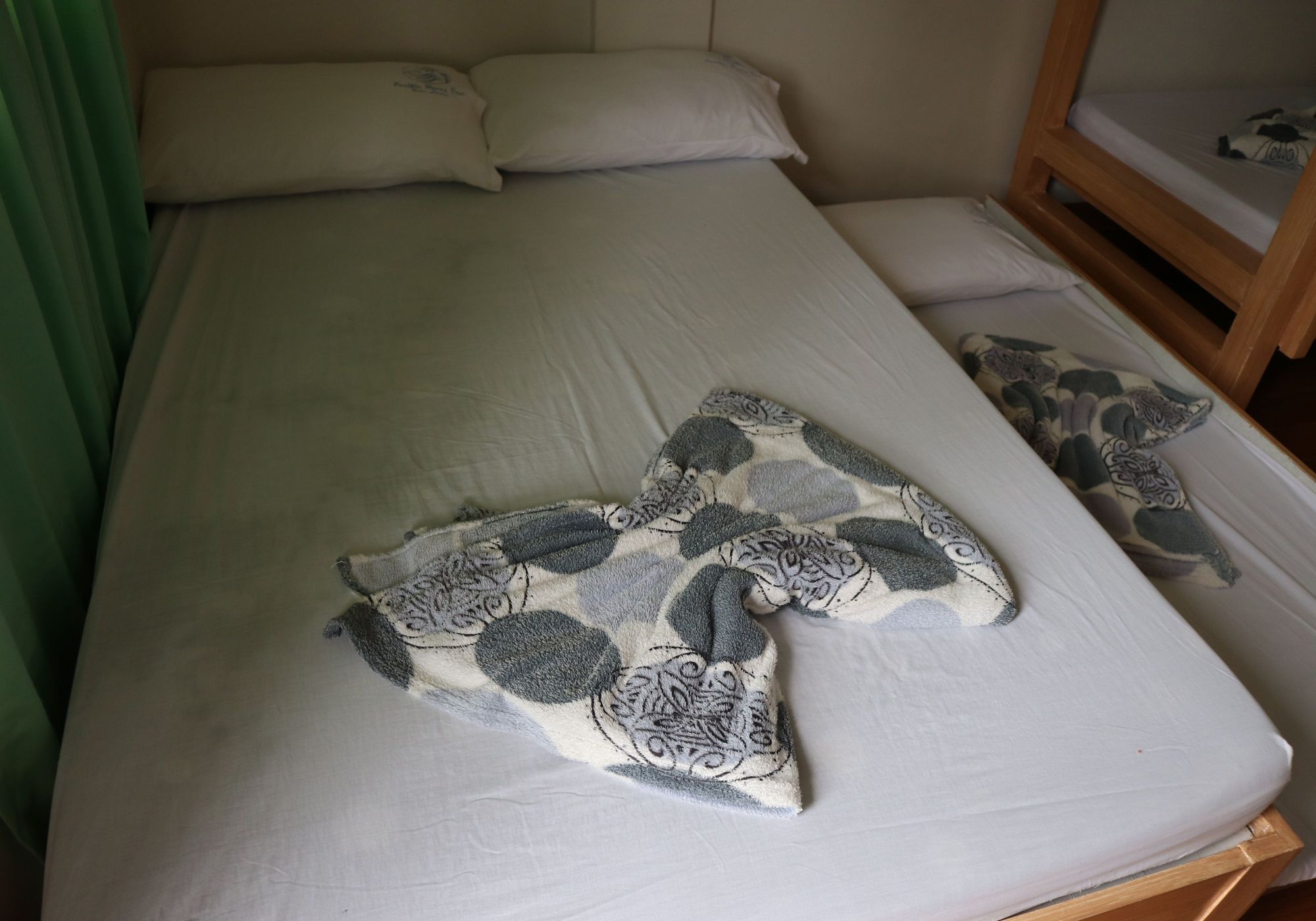 Pacific Waves Inn バレル エクステリア 写真
